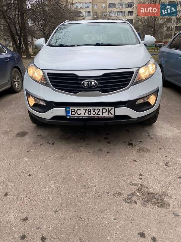 Позашляховик / Кросовер Kia Sportage 2013 в Львові