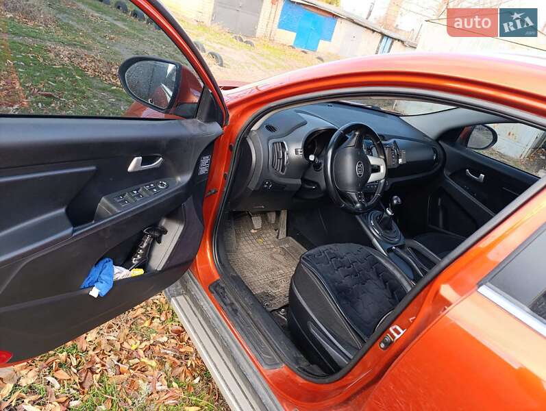 Внедорожник / Кроссовер Kia Sportage 2012 в Павлограде