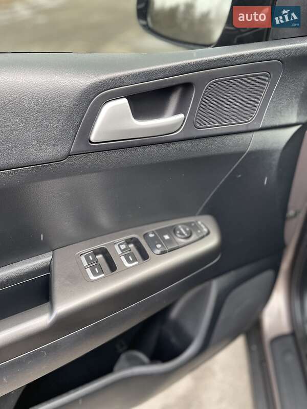 Позашляховик / Кросовер Kia Sportage 2019 в Дніпрі