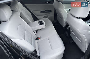 Внедорожник / Кроссовер Kia Sportage 2021 в 
