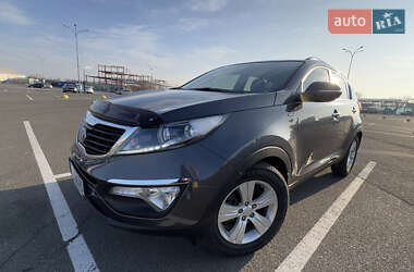 Позашляховик / Кросовер Kia Sportage 2013 в Києві