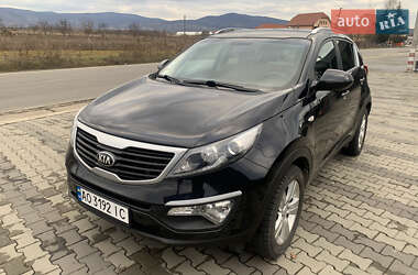 Внедорожник / Кроссовер Kia Sportage 2013 в 