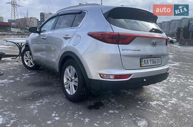 Внедорожник / Кроссовер Kia Sportage 2016 в Киеве