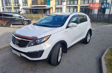 Внедорожник / Кроссовер Kia Sportage 2012 в Киеве