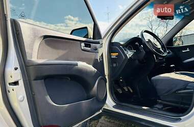 Позашляховик / Кросовер Kia Sportage 2009 в 