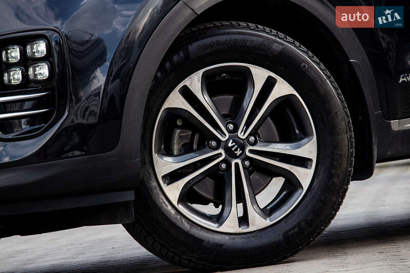 Внедорожник / Кроссовер Kia Sportage 2017 в Львове