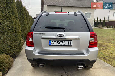 Внедорожник / Кроссовер Kia Sportage 2009 в Ивано-Франковске