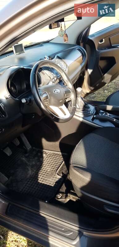 Внедорожник / Кроссовер Kia Sportage 2011 в Болграде