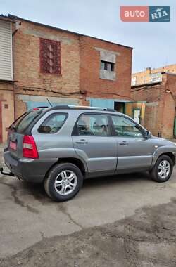 Внедорожник / Кроссовер Kia Sportage 2006 в Полтаве