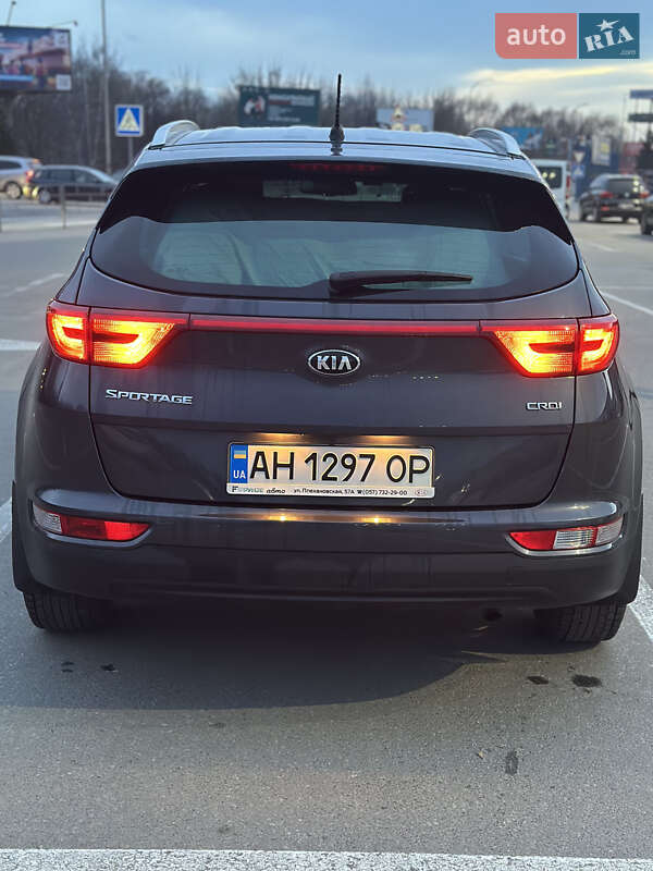 Внедорожник / Кроссовер Kia Sportage 2016 в Хмельницком