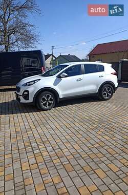 Позашляховик / Кросовер Kia Sportage 2019 в 