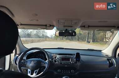 Внедорожник / Кроссовер Kia Sportage 2012 в 