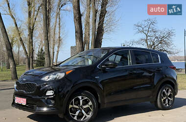 Позашляховик / Кросовер Kia Sportage 2021 в 