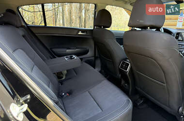 Позашляховик / Кросовер Kia Sportage 2021 в 