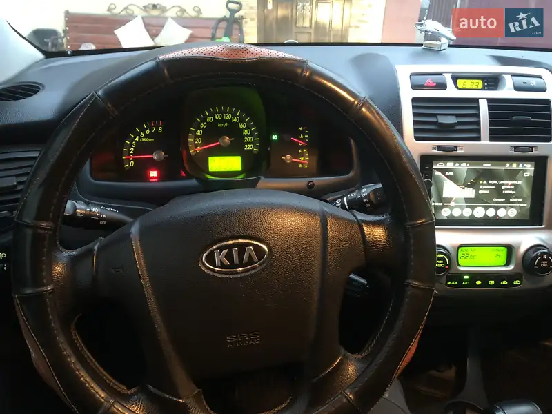 Внедорожник / Кроссовер Kia Sportage 2008 в 