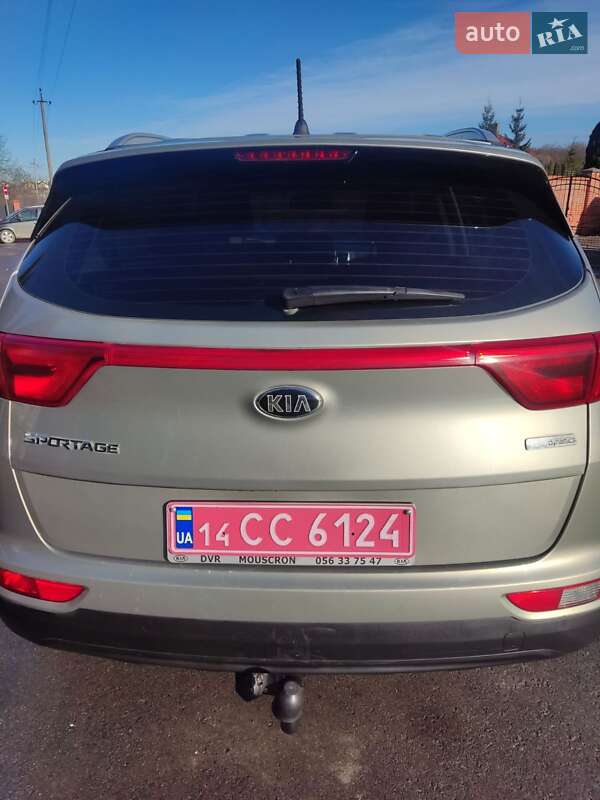 Внедорожник / Кроссовер Kia Sportage 2016 в Львове