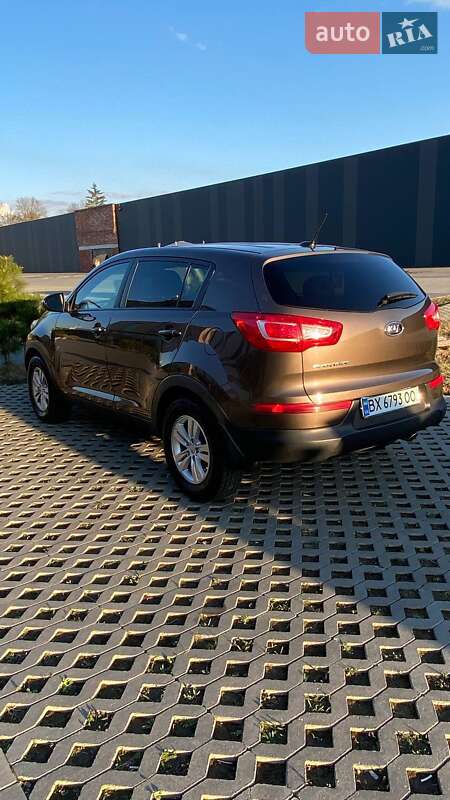 Внедорожник / Кроссовер Kia Sportage 2012 в Хмельницком