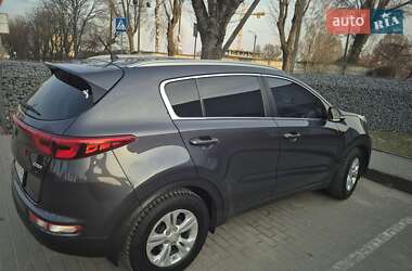 Внедорожник / Кроссовер Kia Sportage 2016 в 