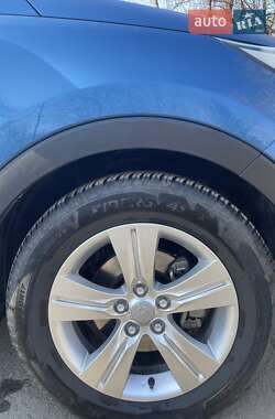 Внедорожник / Кроссовер Kia Sportage 2012 в 