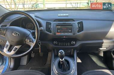 Внедорожник / Кроссовер Kia Sportage 2012 в 