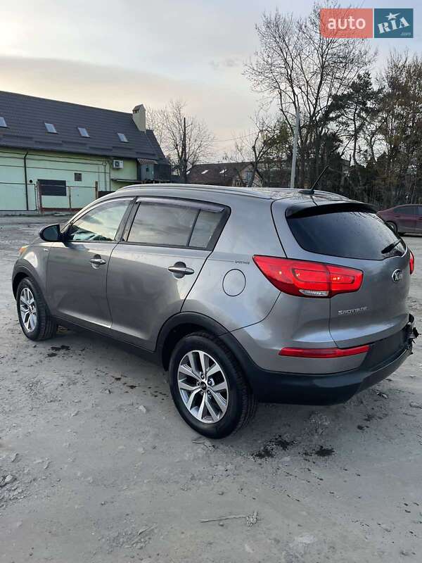 Позашляховик / Кросовер Kia Sportage 2015 в Львові