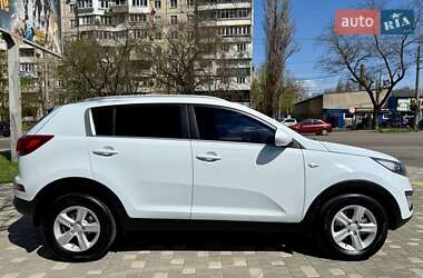 Внедорожник / Кроссовер Kia Sportage 2015 в 