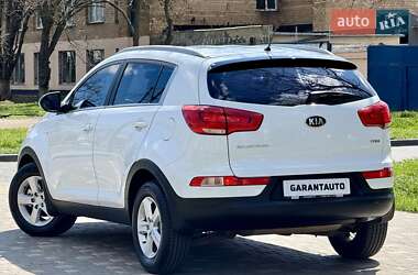 Внедорожник / Кроссовер Kia Sportage 2015 в 