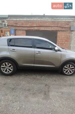 Внедорожник / Кроссовер Kia Sportage 2015 в 