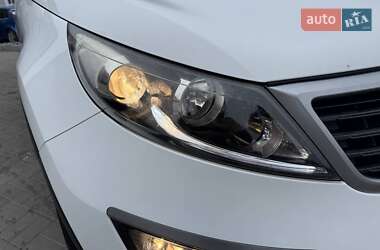 Внедорожник / Кроссовер Kia Sportage 2012 в 