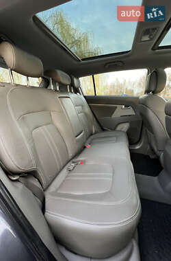 Внедорожник / Кроссовер Kia Sportage 2012 в 