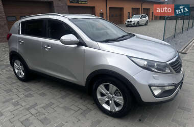 Позашляховик / Кросовер Kia Sportage 2012 в 