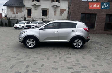 Позашляховик / Кросовер Kia Sportage 2012 в 