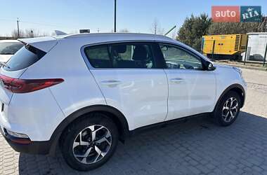 Позашляховик / Кросовер Kia Sportage 2019 в 