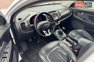 Внедорожник / Кроссовер Kia Sportage 2013 в 
