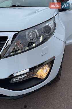 Внедорожник / Кроссовер Kia Sportage 2013 в 