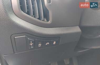 Внедорожник / Кроссовер Kia Sportage 2013 в 