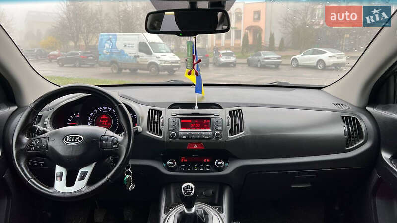 Внедорожник / Кроссовер Kia Sportage 2010 в Львове