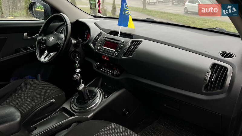 Внедорожник / Кроссовер Kia Sportage 2010 в Львове