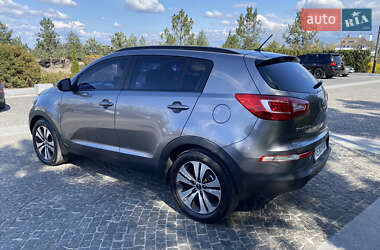 Внедорожник / Кроссовер Kia Sportage 2012 в 