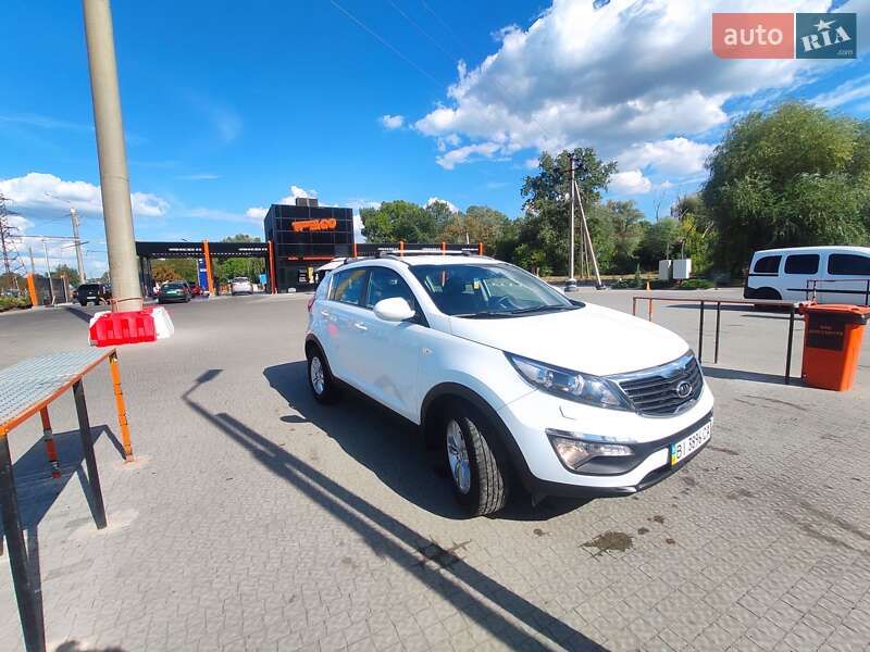 Позашляховик / Кросовер Kia Sportage 2013 в Полтаві фото 3 Позашляховик / Кросовер Kia Sportage 2013 в Полтаві