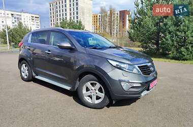 Позашляховик / Кросовер Kia Sportage 2013 в 