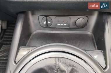 Позашляховик / Кросовер Kia Sportage 2013 в 