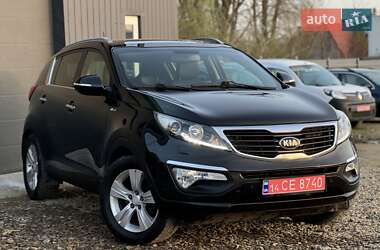 Внедорожник / Кроссовер Kia Sportage 2012 в 