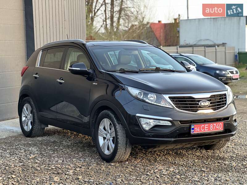 Позашляховик / Кросовер Kia Sportage 2012 в Трускавці