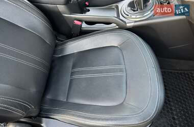 Внедорожник / Кроссовер Kia Sportage 2012 в 