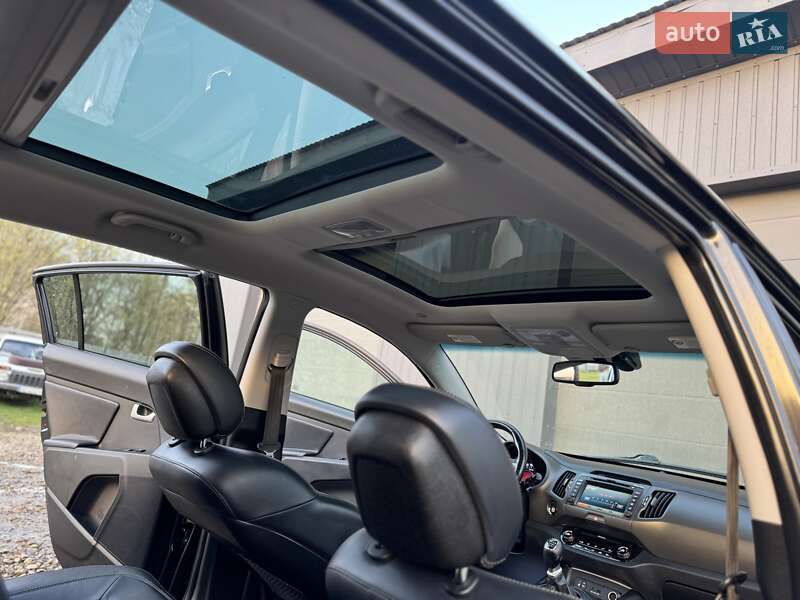 Позашляховик / Кросовер Kia Sportage 2012 в Трускавці