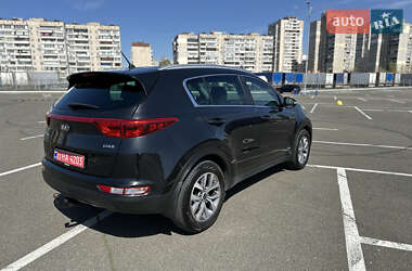 Внедорожник / Кроссовер Kia Sportage 2017 в 