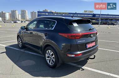 Внедорожник / Кроссовер Kia Sportage 2017 в 