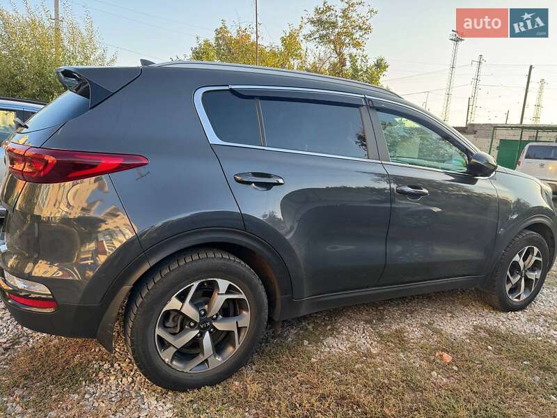 Внедорожник / Кроссовер Kia Sportage 2021 в Синельниково