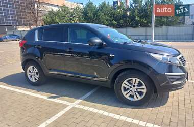 Внедорожник / Кроссовер Kia Sportage 2012 в 